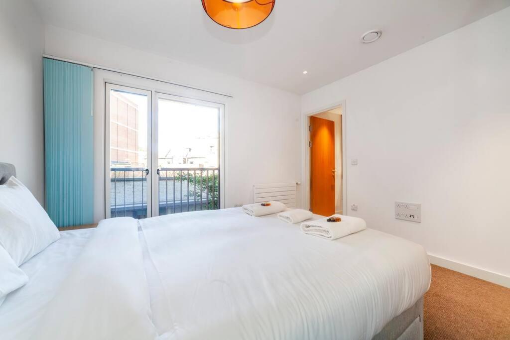 Апартаменты Stunning New 3 Bdr Duplex Wbalcony, East Лондон Экстерьер фото