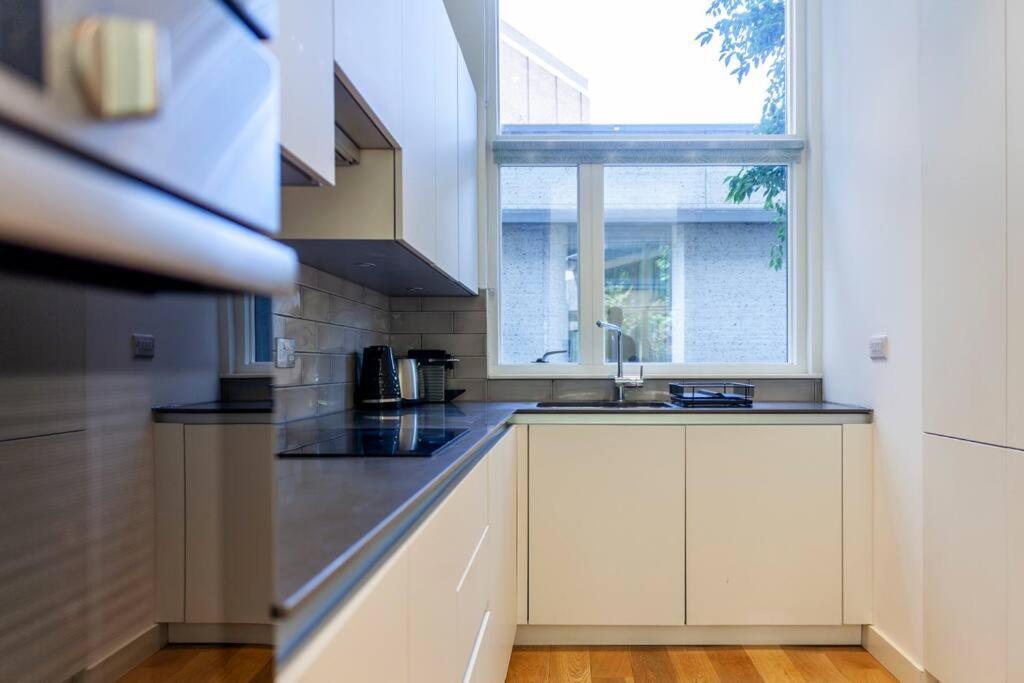 Апартаменты Stunning New 3 Bdr Duplex Wbalcony, East Лондон Экстерьер фото